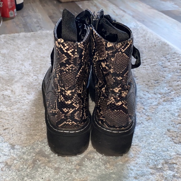 H&M platform combat boots snake print - Picture 3 of 5